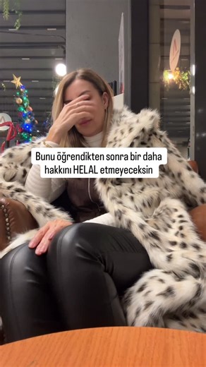 Muradiye Varol on Instagram: "Bize hep “Büyüklük sende kalsın, affet rahatla” dediler. Oysa Sosyoloji buna “Toksik Affedicilik”, Dinimiz ise “Kul Hakkı” diyor. Sırf “olay kapansın” veya “ayıp olmasın” diye; size zulmeden, psikolojinizi bozan birine “Hakkım helal olsun” demek erdem değil; kendine ihanettir. Sakın unutma: Allah’ın sadece “El-Gaffar” (Affeden) ismi yok; Hesap soran, adaleti sağlayan “El-Muntakim” ismi de var. ⚖️ Zalimi zorla affetmek, kendine zulümdür. İçin soğumadıysa, kalbin mutm