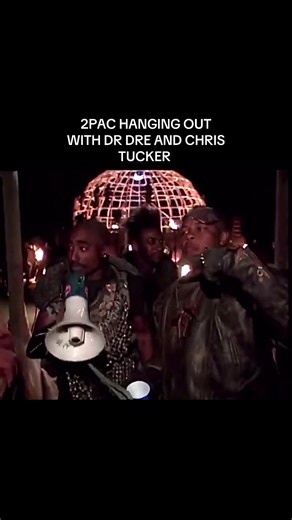 Where the heck did Smokey come from and how is pac so energetic at 4am #2pac #2pacshakur #tupac #90smusic #tupacshakur