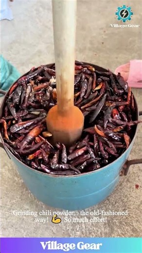 Ever Seen Chili Powder Made by HAND?!🤔 Watch This ANCIENT Grinding Technique! So Satisfying! #chili