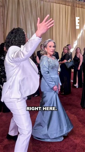 Kathy Bates delivered an award-worthy #Glambot performance at the 2026 #Oscars. 🏆