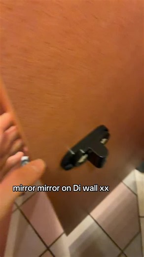 Mirror mirror idk xx #mirrormirror #peng #eastlondon #fyp #viral | mirror mirror on wall