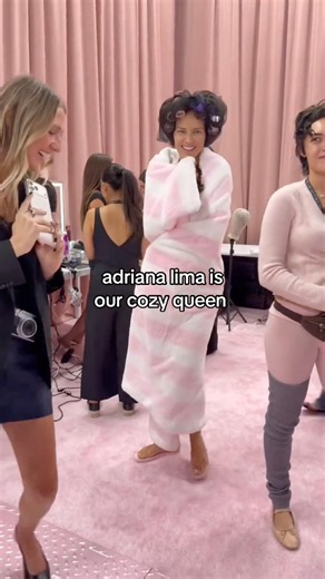 Adriana Lima gets cozy in her fuzzy blanket backstage,getting ready for tonight’s big show!🤍#VSFS26