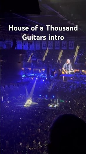 House of 1000 Guitars intro - Bruce solo acoustic with Harmonica and Guitar - 3/31/2026