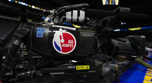 ESPN’s old NBA theme makes accidental appearance during Spurs-Blazers