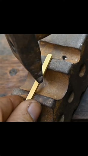 How to Make a Simple Gold Ring for Men