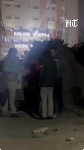 🎥#WATCH | An under-construction building collapsed in Police Station Phase-3 area of Noida today. Two injuries reported. The two injured were discharged after treatment. | Hindustan Times