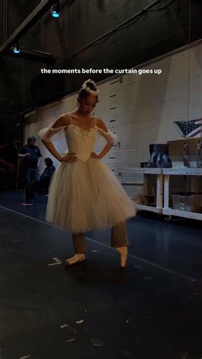 minutes before curtain up