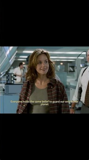 Independence Day (1996) — Global cities get ruined as extraterrestrial forces launch brutal attacks