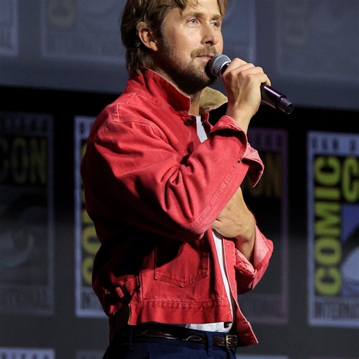 Ryan Gosling has Margot Robbie in fits of laughter during I'm Just Ken performance