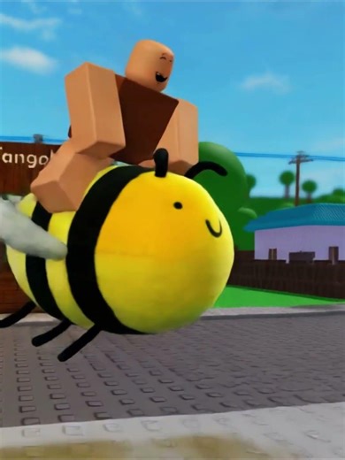 Carl and big bee adventures 🐝💞 #roblox
