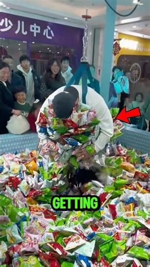 The Smartest Claw Machine Win Ever 😱😎