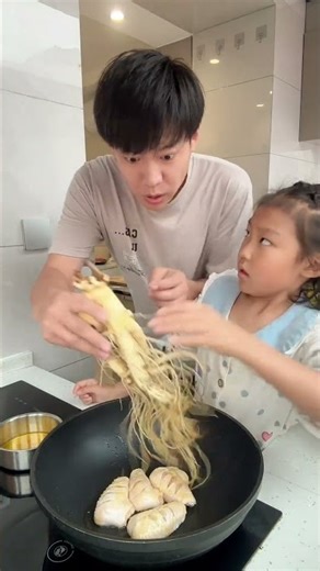 I bought ginseng for wine, daughter used it as a brush. I give up.