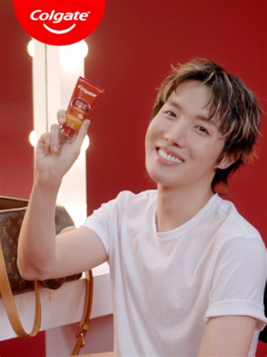 Ever wondered what keeps j-hope’s smile stage-ready? 💫✨ Peek inside the bag! 🎒👀 From tour essentials to the ultimate secret behind his showstopping, “sunshine smile”—j-hope is revealing what he never leaves behind. Ready to hit the stage in style? Drop a C if you’re ready to steal his routine! 👇 #ColgateOpticWhiteVitaminC #VCSunshineSmile #ColgateOpticWhite #BTS_jhope #FromSkinToSmile