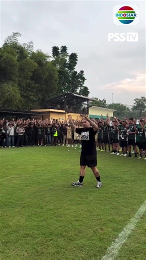 Gairah Sepakbola Sleman dan sekitarnya menjelang laga pamungkas di grup untuk PSS Sleman yang apabila menang dalam laga melawan PSIS Semarang akan menjadi juara grup sekaligus lolos ke Super League musim depan! Gimana menurut kalian peluang Super Elja?! #IndosiarSports #IndosiarRumahSepakbolaIndonesia #PegadaianChampionship #PSS 🎥: PSS Sleman & @wrld.y_444