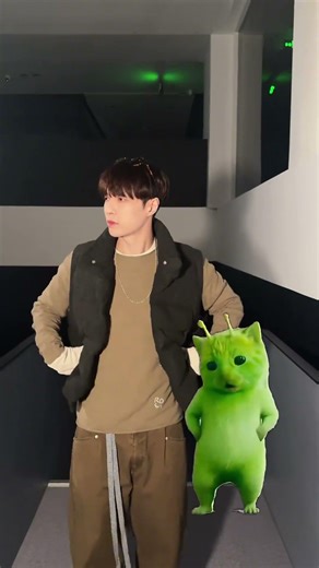 LAY ZHANG Animal Dance Challenge | Our Cute China Sheep | 张艺兴 Douyin Update | 2026Mar31