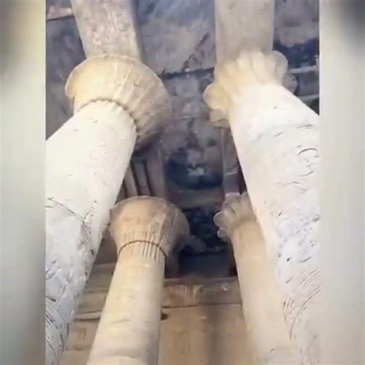 What an enormous sight, the interior of the Tenple of Horus in Edfu, Egypt
