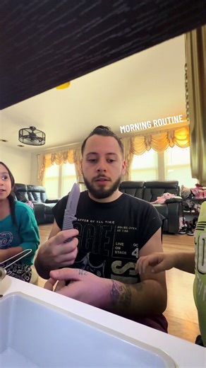 my morning routine: early run to Walgreens for medicine, getting all kids up by 8, & playing w/ the kids new toys 💊☀️🧸 #fyp #routine #Vlog #dadsoftiktok #walgreens