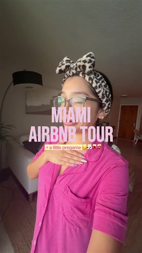 airbnb tour us ending up going to the brandrisk fights 😩😭 #miami #airbnbtour #trending #vivivenegas #vivi