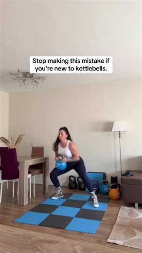 Beginner Kettlebell Program: Simple Plan to Lose Fat & Build Muscle