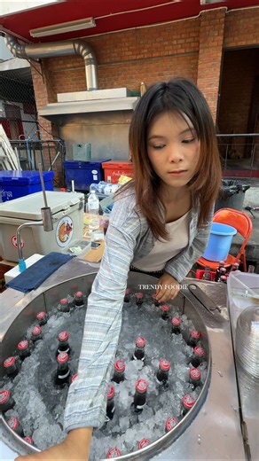 Must-Try Sweet Coca-Cola Slushie in Bangkok, Thailand! 🥤🧊🇹🇭😋