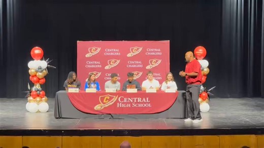 6 Charger athletes signed their NIL to compete in college.🏃🏿Micah Williams - Paul Quinn College🏃🏻‍♀️Reese Murphy - Embry Riddle Aeronautical U🏈 Amari Granville - Wayland Baptist🏈 Jeremiah Parker - Gannon U🏈 Holden Myres - Texas Wesleyan📣Kinsley Kelly - Hardin Sinmons