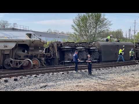 Train Derailment, Norfolk Southern SD70 Locomotive Flips Over & Cars! See How Trains Are Re Railed