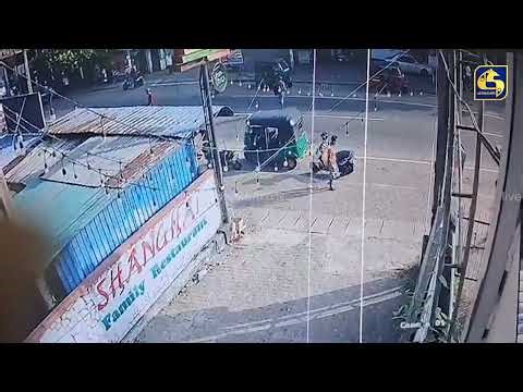 ත්‍රීවිල් එකේ තිබ්බ සල්ලි සුද්ද කළ නොම්බර එකේ බයික් එකෙන් ආ හොරා