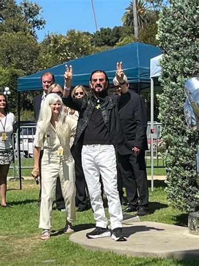 Beatles Legend Ringo Starr Celebrates Birthday with Peace & Love Tradition : TVMusic Network