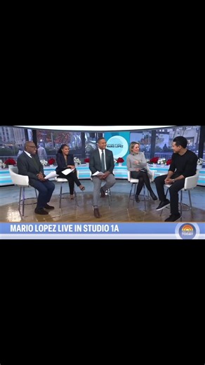 Mario Lopez talking about new movie ‘The Christmas Spark’ film and fatherhood #MarioLopez #Today