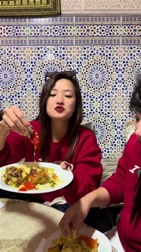 Choukouya et Couscous: Les Saveurs de Côte d'Ivoire et Maroc