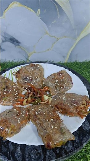 CRISPY RICE PAPER SPRING ROLLS #ricepaper #springroll #indochinese #noodles #recipe #nomaida #tasty