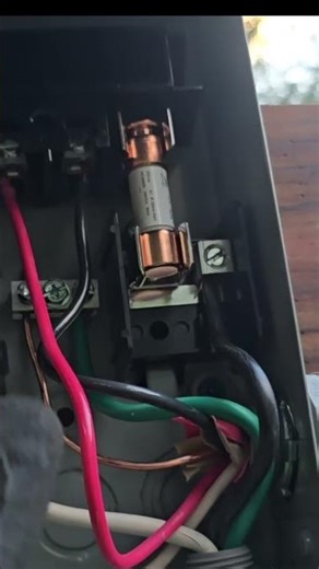 Mini Split Install: Wiring a 30A Fused Disconnect Box