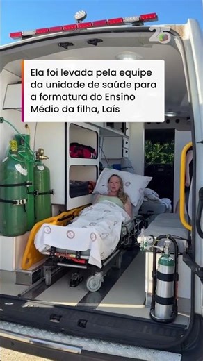 Mãe internada há 30 dias em UTI é levada para assistir formatura da filha