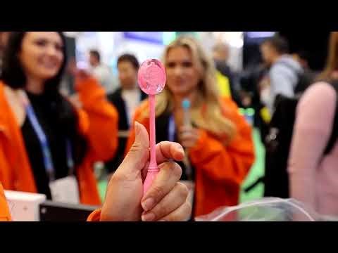 This lollipop turns your mouth into a music player | REUTERS