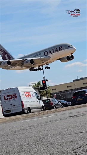 NO WAY This GIANT Came This Low..!😳 Qatar Airbus A380 🇶🇦✈️👑. #qatarairways #airbusa380 #shorts