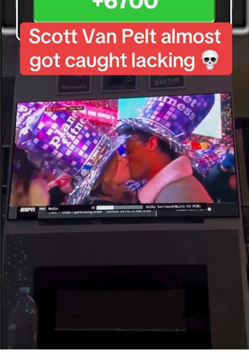 Scott Van Pelt almost got caught lacking 😭 Predict on sh*t you won't find anywhere else only on Stadium Live📲 #newyear #newyears #espn #sports #newyearseve