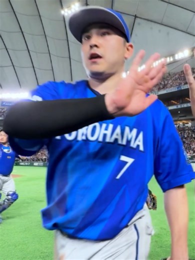 CSファイナル進出🔥歓喜の勝利のハイタッチ💪 #勝利のハイタッチ #JERAクライマックスセ #CLIMAX #ベイスターズ | falcons game winner