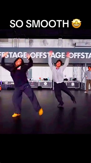 Taylor & Andre's Smooth Hip Hop Dance Performance