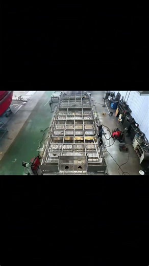 From Frame to Cabin | 11m Aluminum Barge Welding in Progress