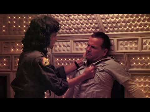Alien 1979: Ash vs Ripley Fight Scene Explained