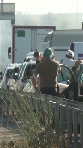 Planes battle wildfire near highway in southern France