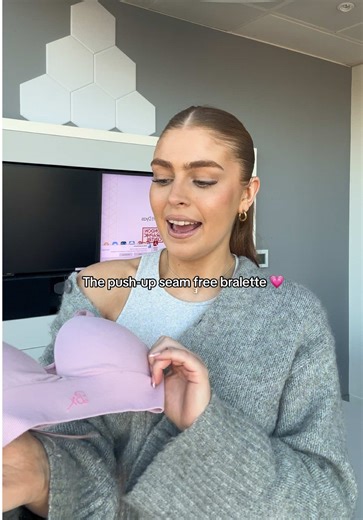 Our iconic pushup seamfree bralette 🎀 Shop now on TikTok shop. #bouxavenue #tiktokshopmademebuyit #pushup #