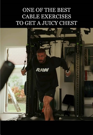 One of the best cable exercises to build a juicy chest🤝 | Chest Exercises