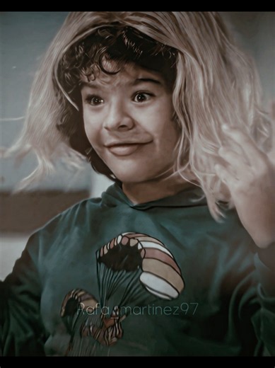 Dustin was so cute in this scene // #dustinhenderson #strangerthings #gatenmatarazzo #dustinhendersonedit #edit