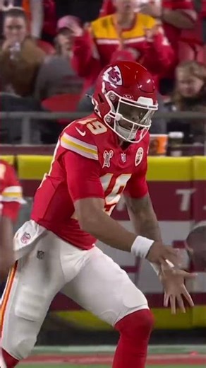 a little bit of Patrick Mahomes magic from Chris Oladokun