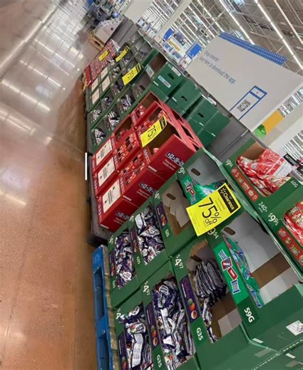 L@2 SAVy on Instagram: "Walmart Christmas food/candy section dropped to 75% off today! Tons of gift sets and candy! Great for valentines, easter, Mother’s Day and Father’s Day lol! Shoot all the holidays including birthdays Iol.. go crazy if you plan on spending for such events! Scored the hubby more snacks and a cookie butter candy and container for me € #walmart #clearance #neverpayfullprice #fyp"