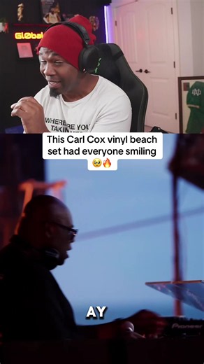 This Carl Cox vinyl beach set had everyone smiling cc:@Carl Cox 🥹🔥 #dj #carlcox #housemusic #djmix #vinyl