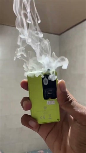 too much smoke😄 #dubai #uae #vapelife #gift