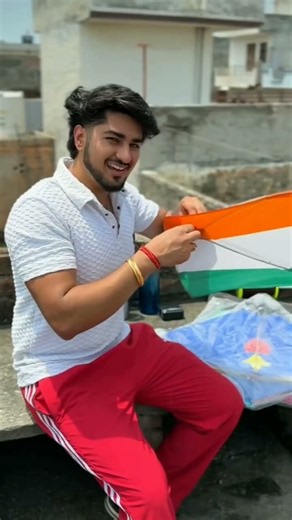 Aaj toh bajati ho gayi aapni #funny #vlog #dailyvlog #entertainment #lifestyle #explorepage #shorts