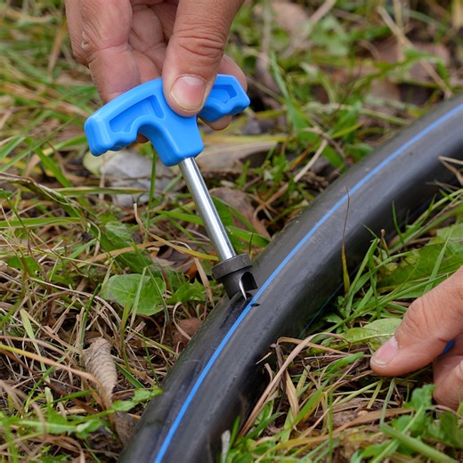 How to install drip irrigation in a HDPE pipe 💧 | 5-Minute Crafts Men